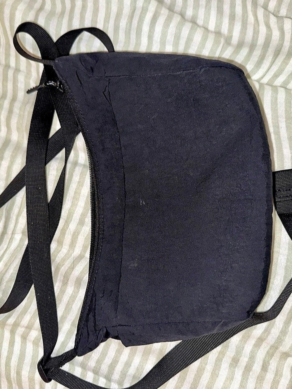 lululemon Crossbody Bag in Black